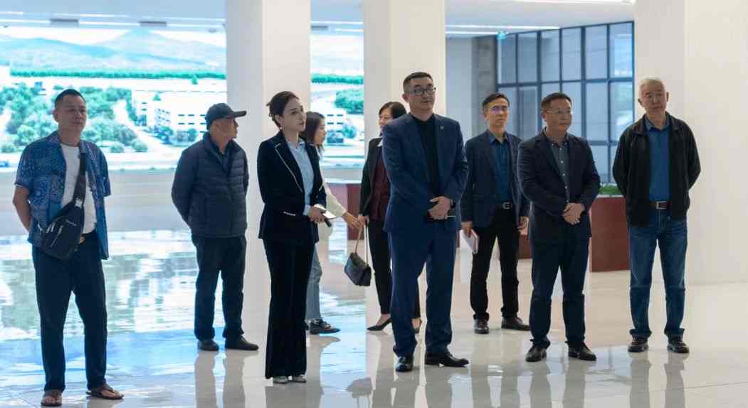 深兰科技集团莅临我校召开座谈会