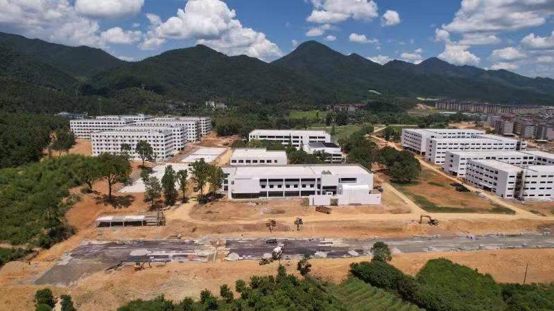 跑出建设加速度 助推数字经济发展—— 先锋软件井冈山数字经济产业园喜迎中央及地方媒体采访团参观访问